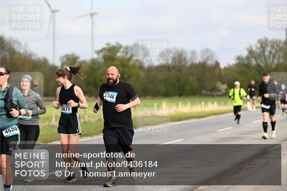 12.04.2026 - 45. Internationalen Wilhelmsburger Insellauf Dr. Thomas Lammeyer http://msf.ph/oto/9436184 12.04.2026 09:26:57 Laufen 4520, 3671, 3346 meine-sportfotos.de