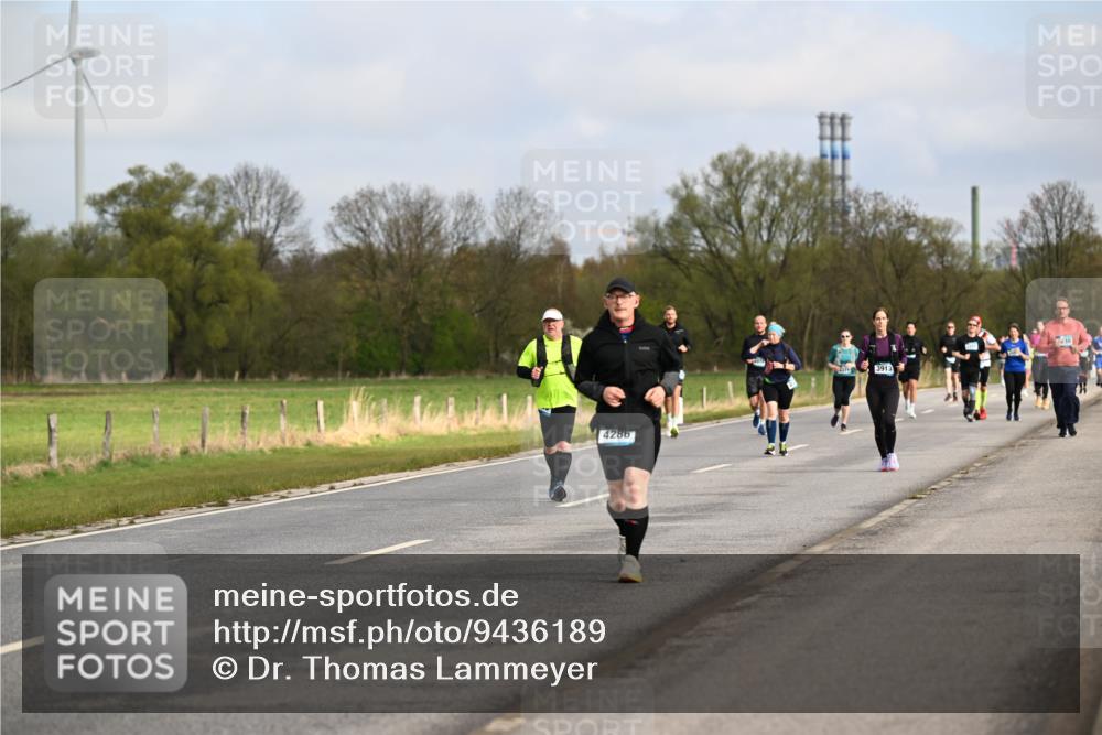 12.04.2026 - 45. Internationalen Wilhelmsburger Insellauf Dr. Thomas Lammeyer http://msf.ph/oto/9436189 12.04.2026 09:26:59 Laufen 4286, 3913, 30 meine-sportfotos.de