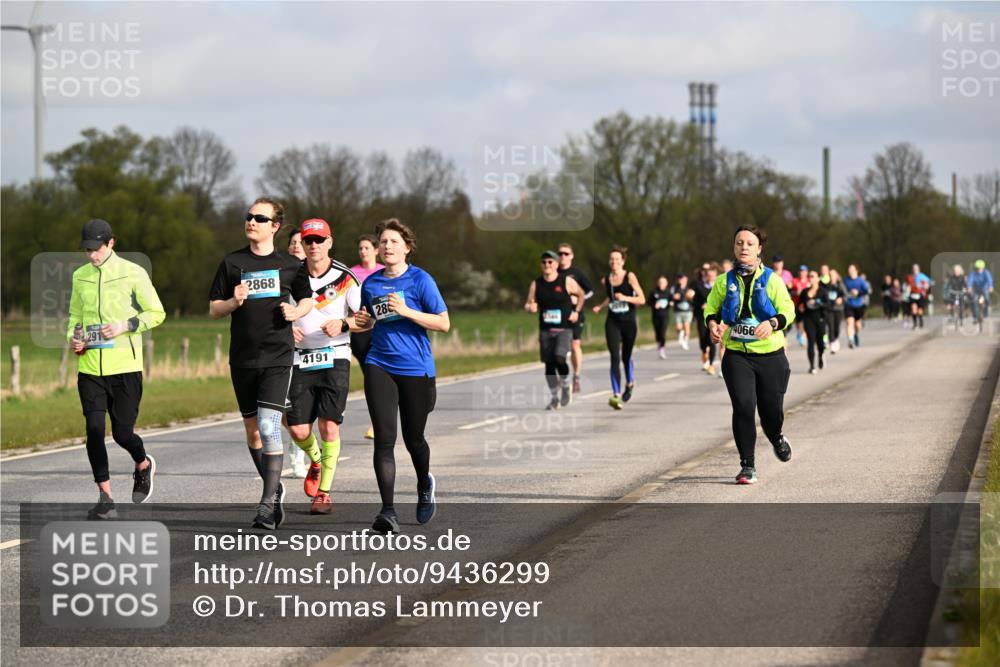 12.04.2026 - 45. Internationalen Wilhelmsburger Insellauf Dr. Thomas Lammeyer http://msf.ph/oto/9436299 12.04.2026 09:27:19 Laufen 291, 2868, 4191, 286, 4066 meine-sportfotos.de