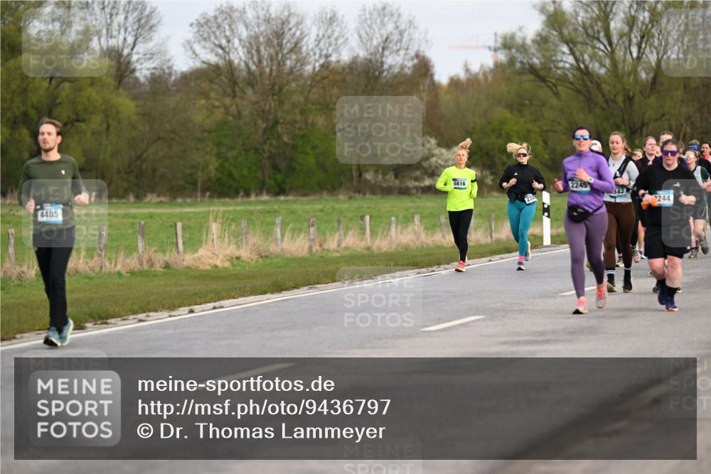 12.04.2026 - 45. Internationalen Wilhelmsburger Insellauf Dr. Thomas Lammeyer http://msf.ph/oto/9436797 12.04.2026 09:28:46 Laufen 4485, 5616, 2245, 342, 2244 meine-sportfotos.de