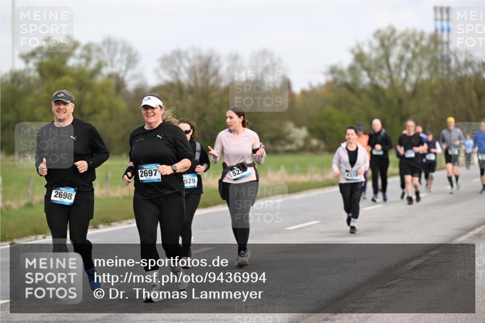 12.04.2026 - 45. Internationalen Wilhelmsburger Insellauf Dr. Thomas Lammeyer http://msf.ph/oto/9436994 12.04.2026 09:29:19 Laufen 2698, 2697, 929, 525 meine-sportfotos.de