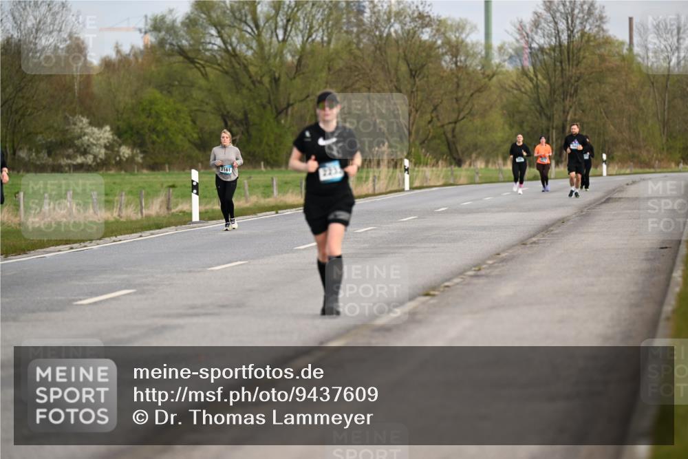12.04.2026 - 45. Internationalen Wilhelmsburger Insellauf Dr. Thomas Lammeyer http://msf.ph/oto/9437609 12.04.2026 09:31:35 Laufen 2161 meine-sportfotos.de