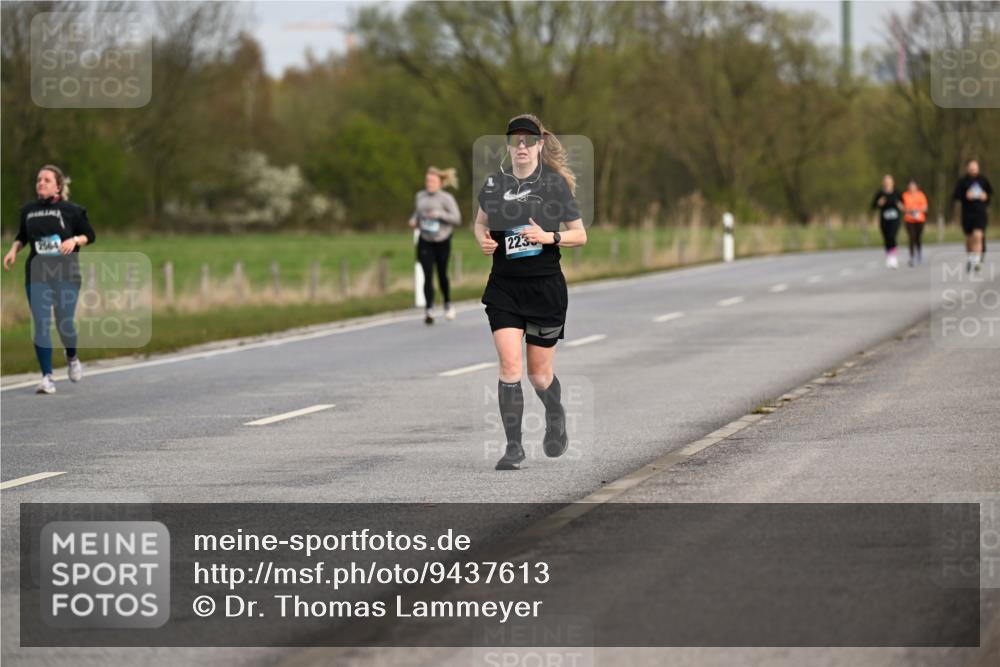 12.04.2026 - 45. Internationalen Wilhelmsburger Insellauf Dr. Thomas Lammeyer http://msf.ph/oto/9437613 12.04.2026 09:31:36 Laufen 2564, 223 meine-sportfotos.de