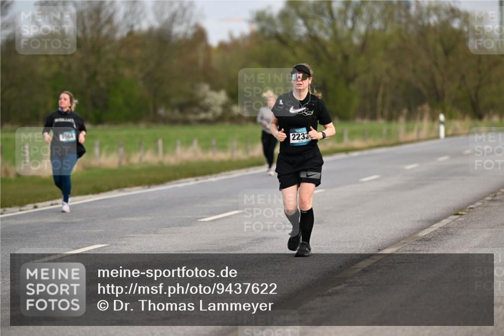 12.04.2026 - 45. Internationalen Wilhelmsburger Insellauf Dr. Thomas Lammeyer http://msf.ph/oto/9437622 12.04.2026 09:31:37 Laufen 266, 1, 2233 meine-sportfotos.de
