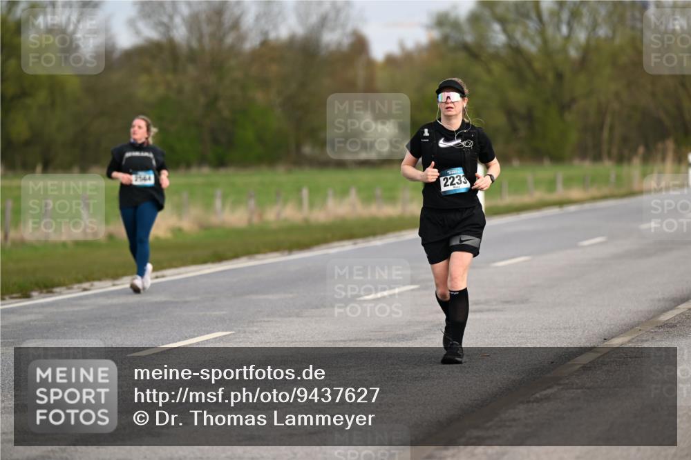 12.04.2026 - 45. Internationalen Wilhelmsburger Insellauf Dr. Thomas Lammeyer http://msf.ph/oto/9437627 12.04.2026 09:31:38 Laufen 2564, 2233 meine-sportfotos.de