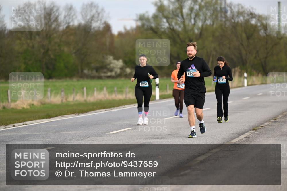 12.04.2026 - 45. Internationalen Wilhelmsburger Insellauf Dr. Thomas Lammeyer http://msf.ph/oto/9437659 12.04.2026 09:32:03 Laufen 3253, 2872, 265, 3371 meine-sportfotos.de