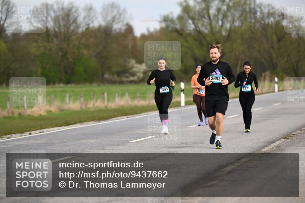 12.04.2026 - 45. Internationalen Wilhelmsburger Insellauf Dr. Thomas Lammeyer http://msf.ph/oto/9437662 12.04.2026 09:32:03 Laufen 3253, 2872, 2653, 3371 meine-sportfotos.de