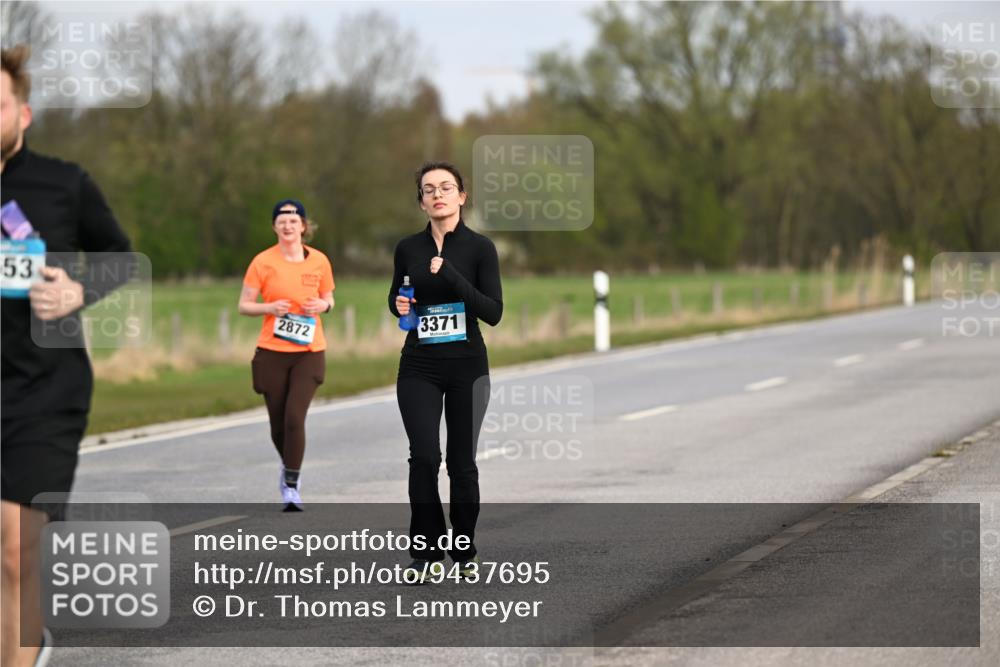 12.04.2026 - 45. Internationalen Wilhelmsburger Insellauf Dr. Thomas Lammeyer http://msf.ph/oto/9437695 12.04.2026 09:32:10 Laufen 53, 2872, 3371 meine-sportfotos.de