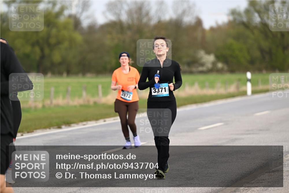12.04.2026 - 45. Internationalen Wilhelmsburger Insellauf Dr. Thomas Lammeyer http://msf.ph/oto/9437704 12.04.2026 09:32:11 Laufen 2872, 3371 meine-sportfotos.de
