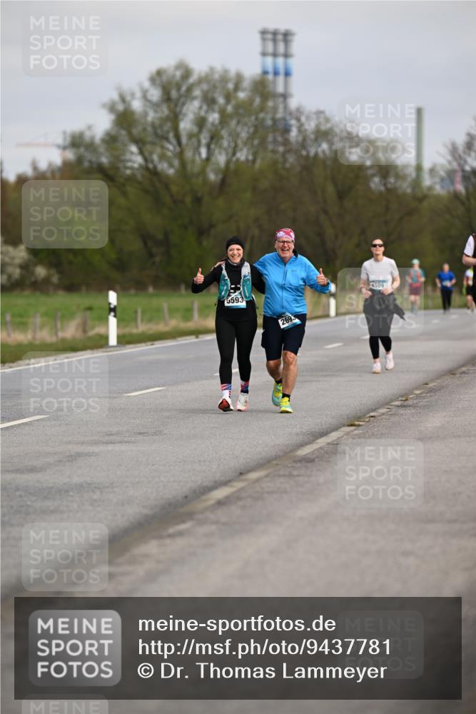 12.04.2026 - 45. Internationalen Wilhelmsburger Insellauf Dr. Thomas Lammeyer http://msf.ph/oto/9437781 12.04.2026 09:33:26 Laufen 5593, 2693, 4509 meine-sportfotos.de