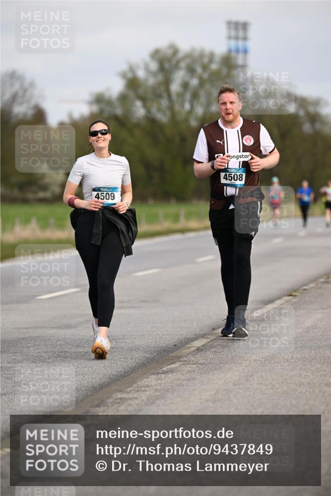 12.04.2026 - 45. Internationalen Wilhelmsburger Insellauf Dr. Thomas Lammeyer http://msf.ph/oto/9437849 12.04.2026 09:33:40 Laufen 4509, 4508 meine-sportfotos.de