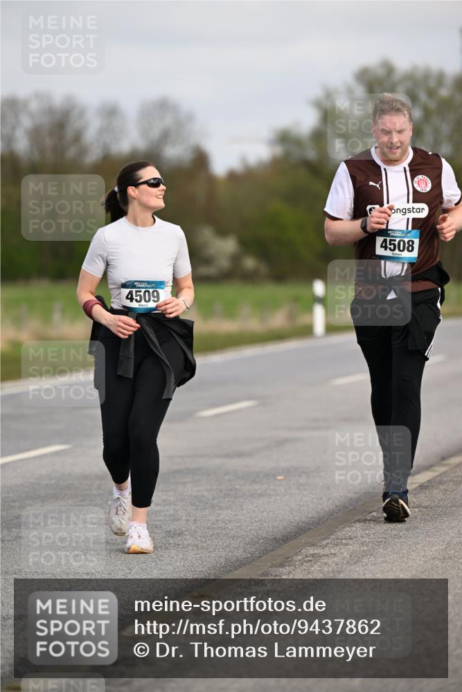 12.04.2026 - 45. Internationalen Wilhelmsburger Insellauf Dr. Thomas Lammeyer http://msf.ph/oto/9437862 12.04.2026 09:33:42 Laufen 4509, 4508 meine-sportfotos.de