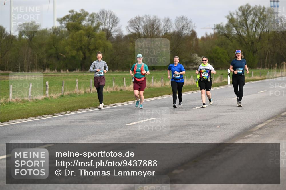 12.04.2026 - 45. Internationalen Wilhelmsburger Insellauf Dr. Thomas Lammeyer http://msf.ph/oto/9437888 12.04.2026 09:34:10 Laufen 4685, 4688, 3457, 2904 meine-sportfotos.de