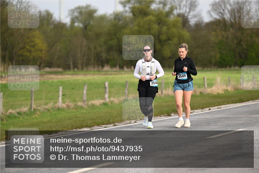 12.04.2026 - 45. Internationalen Wilhelmsburger Insellauf Dr. Thomas Lammeyer http://msf.ph/oto/9437935 12.04.2026 09:35:22 Laufen 3544, 3545 meine-sportfotos.de