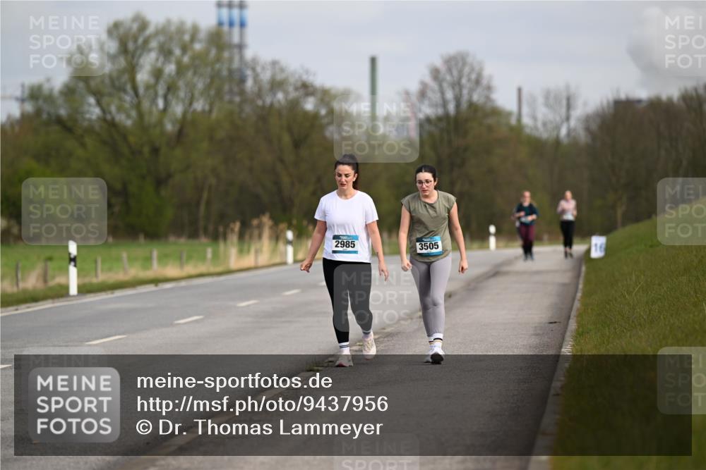 12.04.2026 - 45. Internationalen Wilhelmsburger Insellauf Dr. Thomas Lammeyer http://msf.ph/oto/9437956 12.04.2026 09:35:36 Laufen 2985, 3505 meine-sportfotos.de