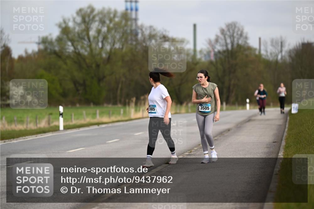 12.04.2026 - 45. Internationalen Wilhelmsburger Insellauf Dr. Thomas Lammeyer http://msf.ph/oto/9437962 12.04.2026 09:35:37 Laufen 2985, 3505, 16 meine-sportfotos.de