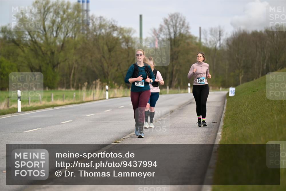 12.04.2026 - 45. Internationalen Wilhelmsburger Insellauf Dr. Thomas Lammeyer http://msf.ph/oto/9437994 12.04.2026 09:36:08 Laufen 2663, 3148, 16 meine-sportfotos.de