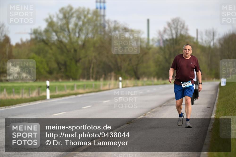 12.04.2026 - 45. Internationalen Wilhelmsburger Insellauf Dr. Thomas Lammeyer http://msf.ph/oto/9438044 12.04.2026 09:37:19 Laufen 3840 meine-sportfotos.de