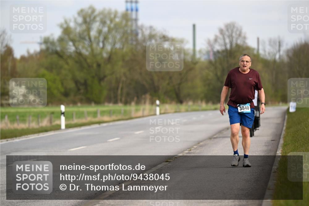 12.04.2026 - 45. Internationalen Wilhelmsburger Insellauf Dr. Thomas Lammeyer http://msf.ph/oto/9438045 12.04.2026 09:37:19 Laufen 3840, 16 meine-sportfotos.de