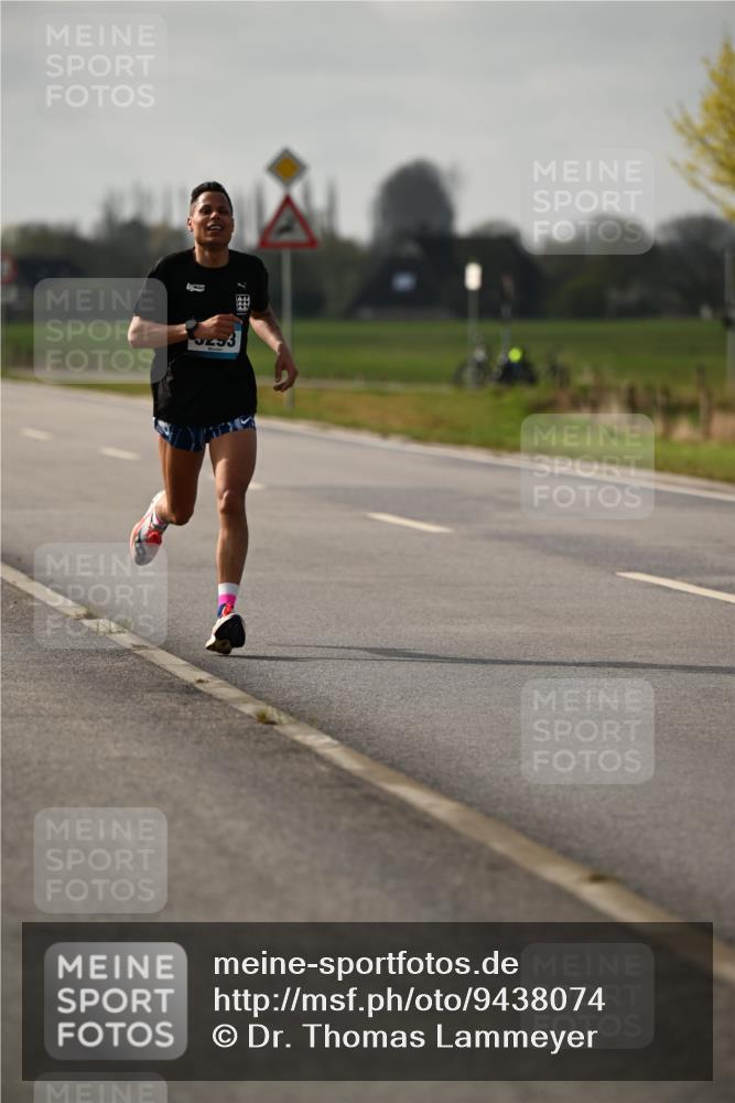 12.04.2026 - 45. Internationalen Wilhelmsburger Insellauf Dr. Thomas Lammeyer http://msf.ph/oto/9438074 12.04.2026 09:46:14 Laufen 0253 meine-sportfotos.de