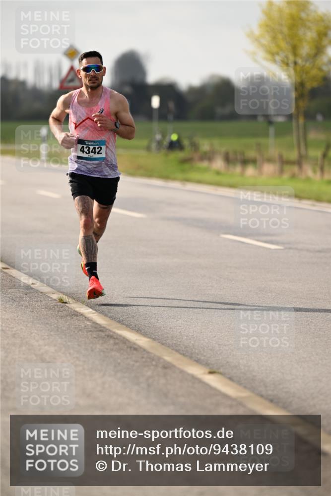 12.04.2026 - 45. Internationalen Wilhelmsburger Insellauf Dr. Thomas Lammeyer http://msf.ph/oto/9438109 12.04.2026 09:46:56 Laufen 4342 meine-sportfotos.de