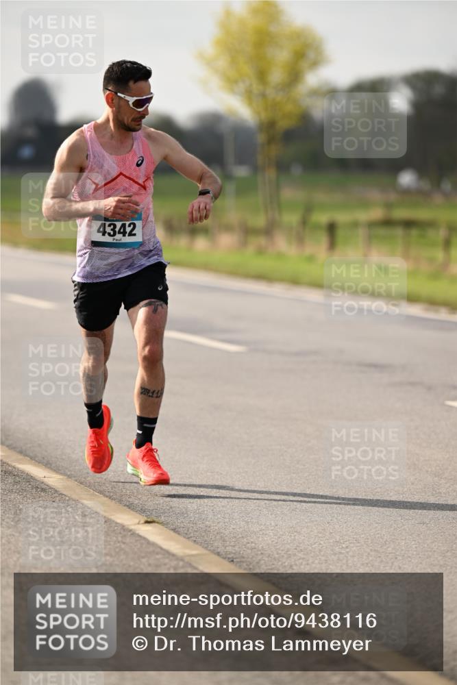 12.04.2026 - 45. Internationalen Wilhelmsburger Insellauf Dr. Thomas Lammeyer http://msf.ph/oto/9438116 12.04.2026 09:46:57 Laufen 4342, 27, 11 meine-sportfotos.de