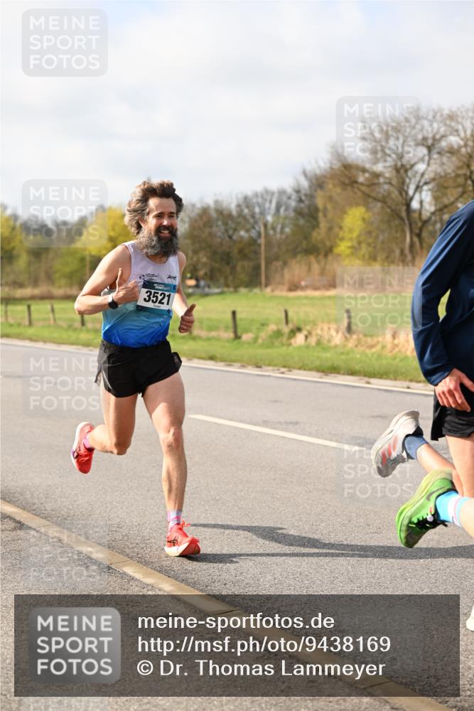 12.04.2026 - 45. Internationalen Wilhelmsburger Insellauf Dr. Thomas Lammeyer http://msf.ph/oto/9438169 12.04.2026 09:47:29 Laufen 3521 meine-sportfotos.de