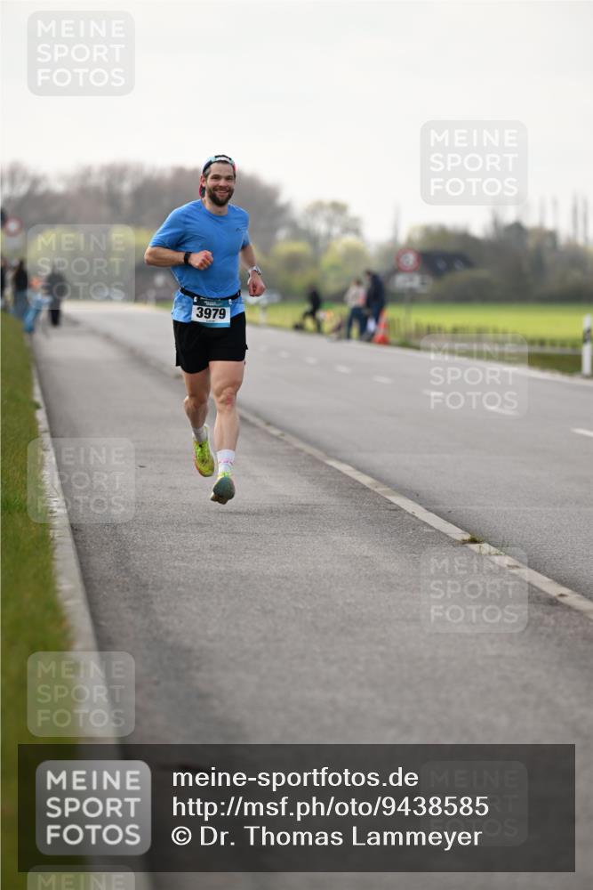 12.04.2026 - 45. Internationalen Wilhelmsburger Insellauf Dr. Thomas Lammeyer http://msf.ph/oto/9438585 12.04.2026 09:53:36 Laufen 3979 meine-sportfotos.de