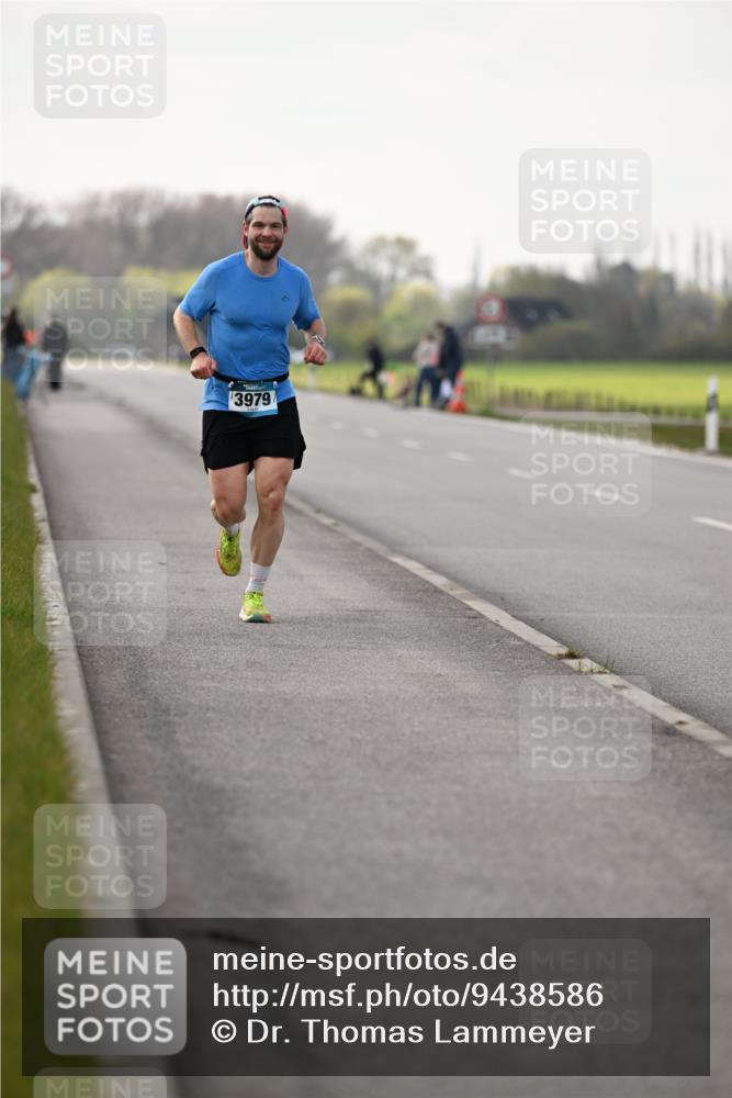 12.04.2026 - 45. Internationalen Wilhelmsburger Insellauf Dr. Thomas Lammeyer http://msf.ph/oto/9438586 12.04.2026 09:53:36 Laufen 3979 meine-sportfotos.de