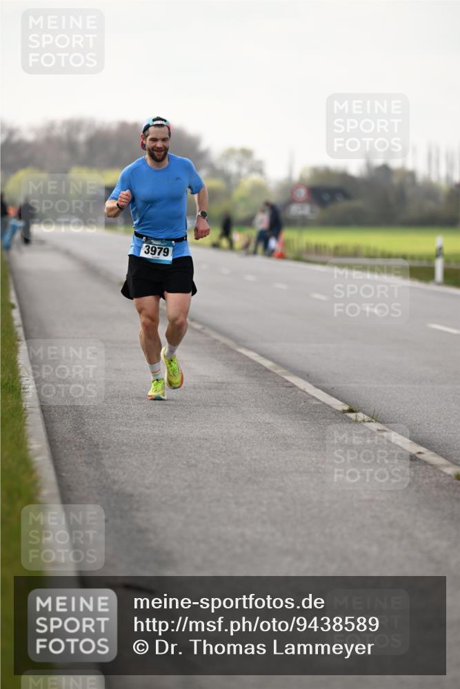 12.04.2026 - 45. Internationalen Wilhelmsburger Insellauf Dr. Thomas Lammeyer http://msf.ph/oto/9438589 12.04.2026 09:53:36 Laufen 3979 meine-sportfotos.de