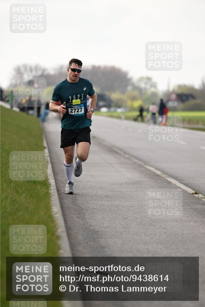 12.04.2026 - 45. Internationalen Wilhelmsburger Insellauf Dr. Thomas Lammeyer http://msf.ph/oto/9438614 12.04.2026 09:54:23 Laufen 2025, 2727 meine-sportfotos.de
