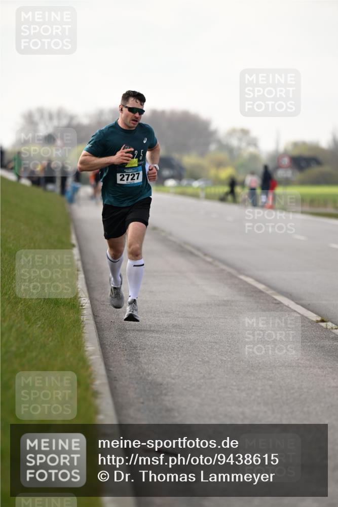 12.04.2026 - 45. Internationalen Wilhelmsburger Insellauf Dr. Thomas Lammeyer http://msf.ph/oto/9438615 12.04.2026 09:54:23 Laufen 2727 meine-sportfotos.de