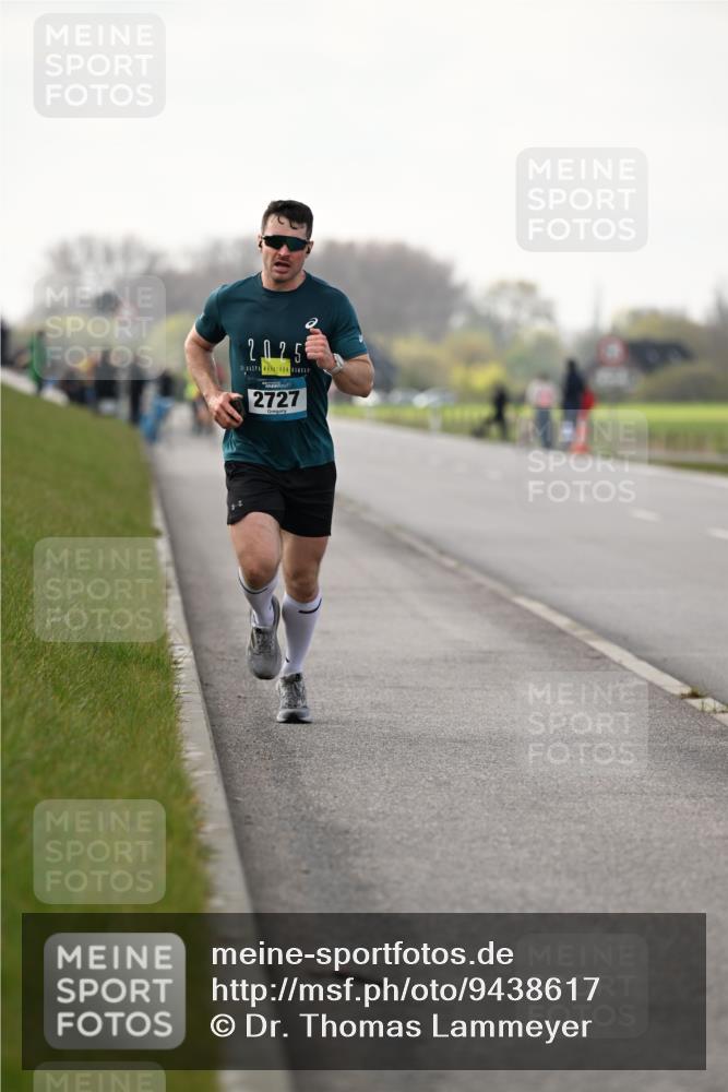 12.04.2026 - 45. Internationalen Wilhelmsburger Insellauf Dr. Thomas Lammeyer http://msf.ph/oto/9438617 12.04.2026 09:54:23 Laufen 202, 5, 2727 meine-sportfotos.de