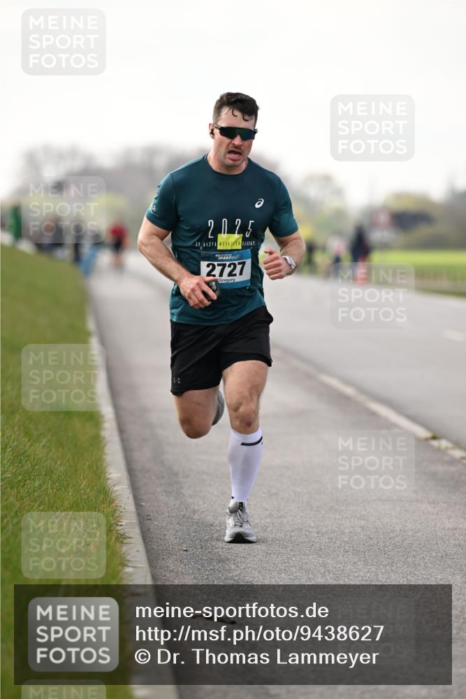 12.04.2026 - 45. Internationalen Wilhelmsburger Insellauf Dr. Thomas Lammeyer http://msf.ph/oto/9438627 12.04.2026 09:54:25 Laufen 2025, 39, 2727 meine-sportfotos.de
