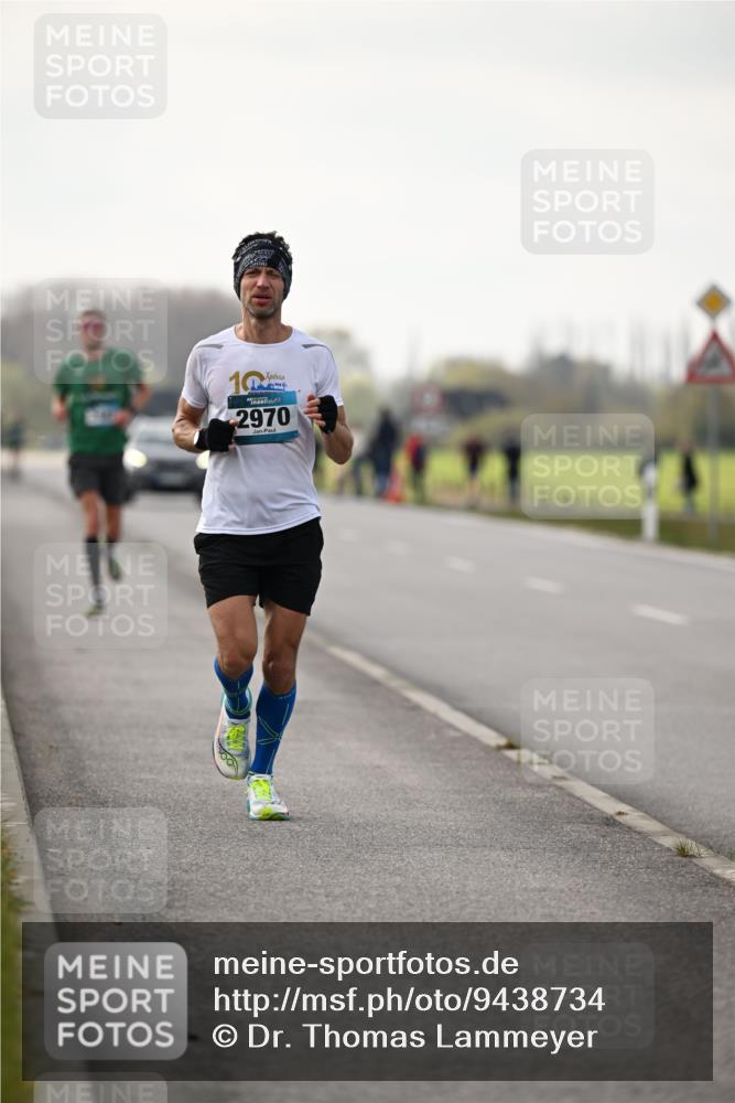 12.04.2026 - 45. Internationalen Wilhelmsburger Insellauf Dr. Thomas Lammeyer http://msf.ph/oto/9438734 12.04.2026 09:55:11 Laufen 10, 4, 2970 meine-sportfotos.de