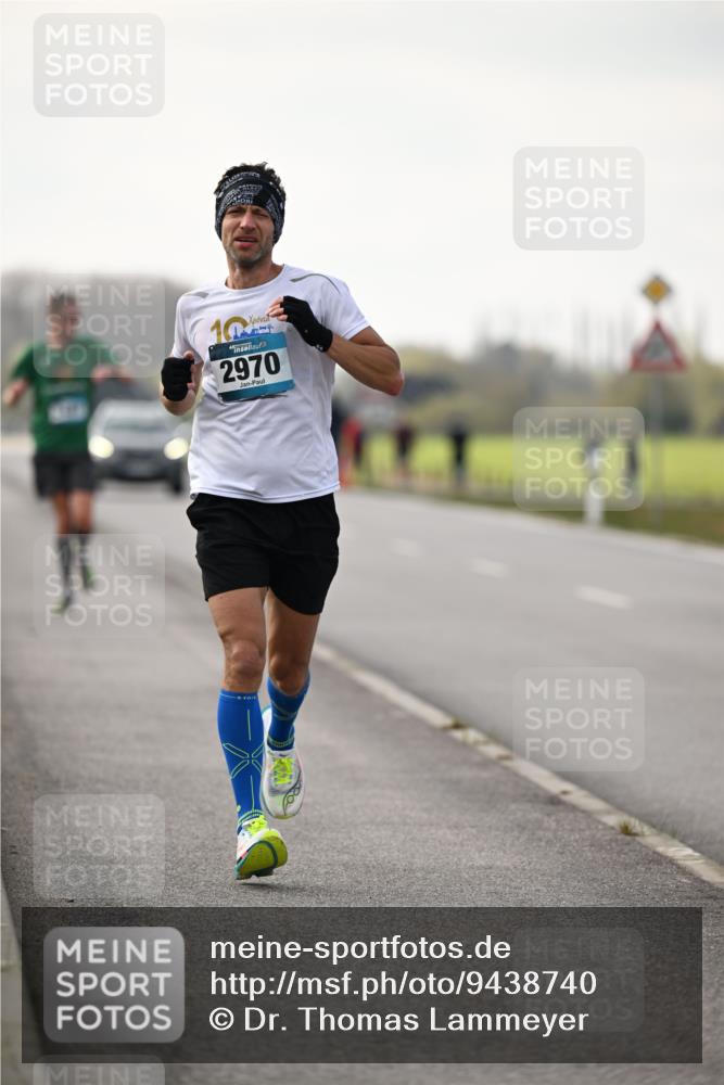 12.04.2026 - 45. Internationalen Wilhelmsburger Insellauf Dr. Thomas Lammeyer http://msf.ph/oto/9438740 12.04.2026 09:55:11 Laufen 10, 4, 2970 meine-sportfotos.de