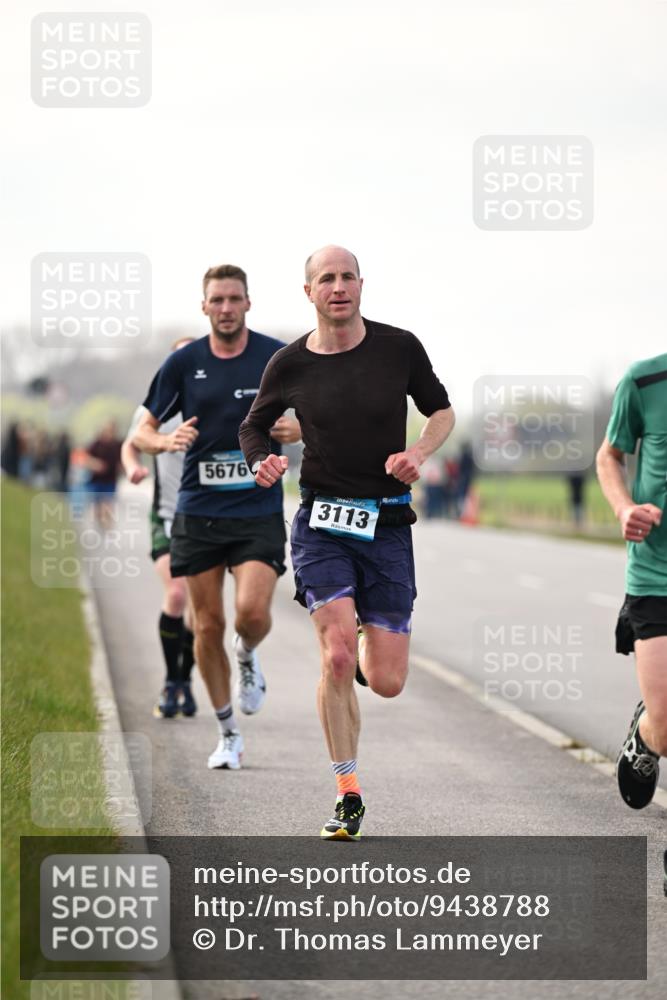 12.04.2026 - 45. Internationalen Wilhelmsburger Insellauf Dr. Thomas Lammeyer http://msf.ph/oto/9438788 12.04.2026 09:55:50 Laufen 5676, 3113 meine-sportfotos.de