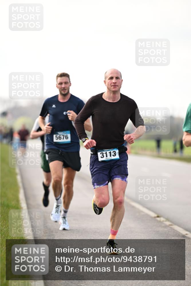 12.04.2026 - 45. Internationalen Wilhelmsburger Insellauf Dr. Thomas Lammeyer http://msf.ph/oto/9438791 12.04.2026 09:55:50 Laufen 5676, 3113 meine-sportfotos.de