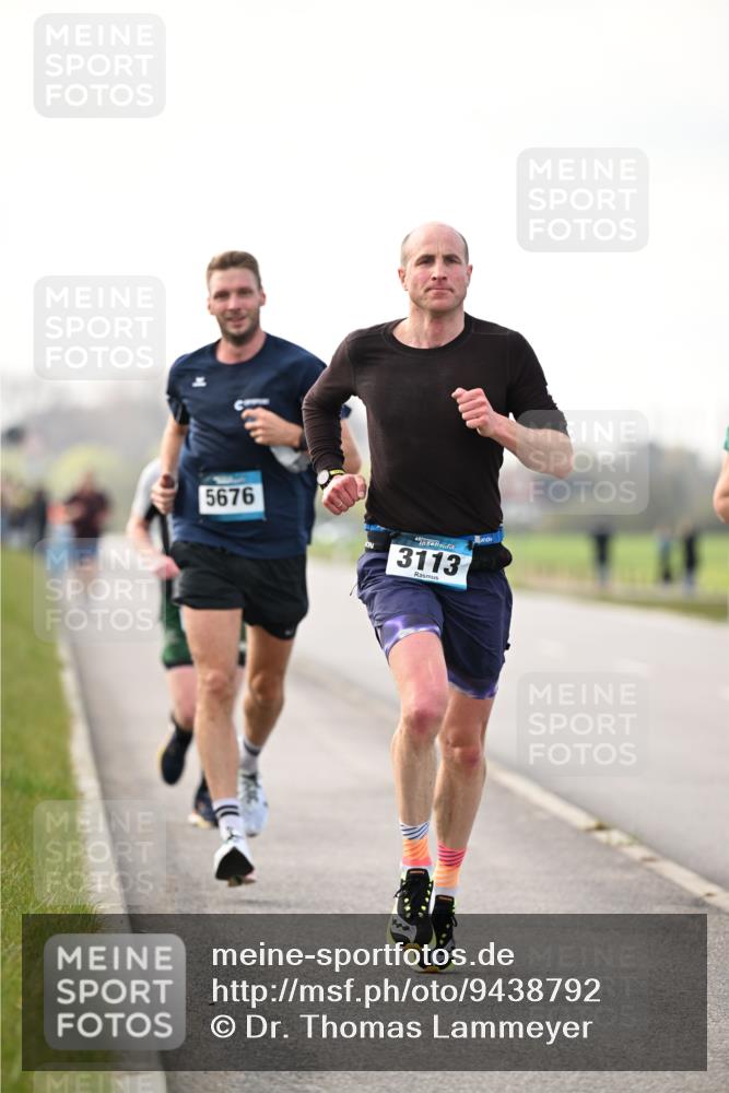 12.04.2026 - 45. Internationalen Wilhelmsburger Insellauf Dr. Thomas Lammeyer http://msf.ph/oto/9438792 12.04.2026 09:55:50 Laufen 5676, 3113 meine-sportfotos.de