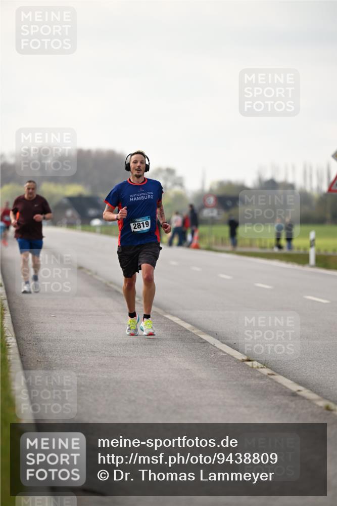 12.04.2026 - 45. Internationalen Wilhelmsburger Insellauf Dr. Thomas Lammeyer http://msf.ph/oto/9438809 12.04.2026 09:56:05 Laufen 2819 meine-sportfotos.de