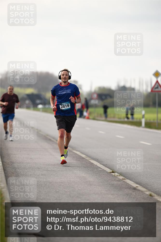 12.04.2026 - 45. Internationalen Wilhelmsburger Insellauf Dr. Thomas Lammeyer http://msf.ph/oto/9438812 12.04.2026 09:56:06 Laufen 2819 meine-sportfotos.de