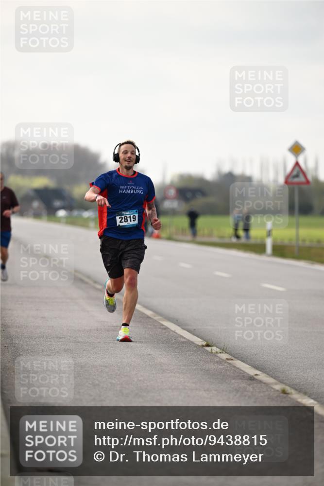 12.04.2026 - 45. Internationalen Wilhelmsburger Insellauf Dr. Thomas Lammeyer http://msf.ph/oto/9438815 12.04.2026 09:56:06 Laufen 2819 meine-sportfotos.de
