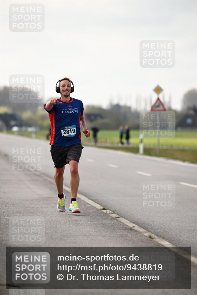 12.04.2026 - 45. Internationalen Wilhelmsburger Insellauf Dr. Thomas Lammeyer http://msf.ph/oto/9438819 12.04.2026 09:56:07 Laufen 2819 meine-sportfotos.de