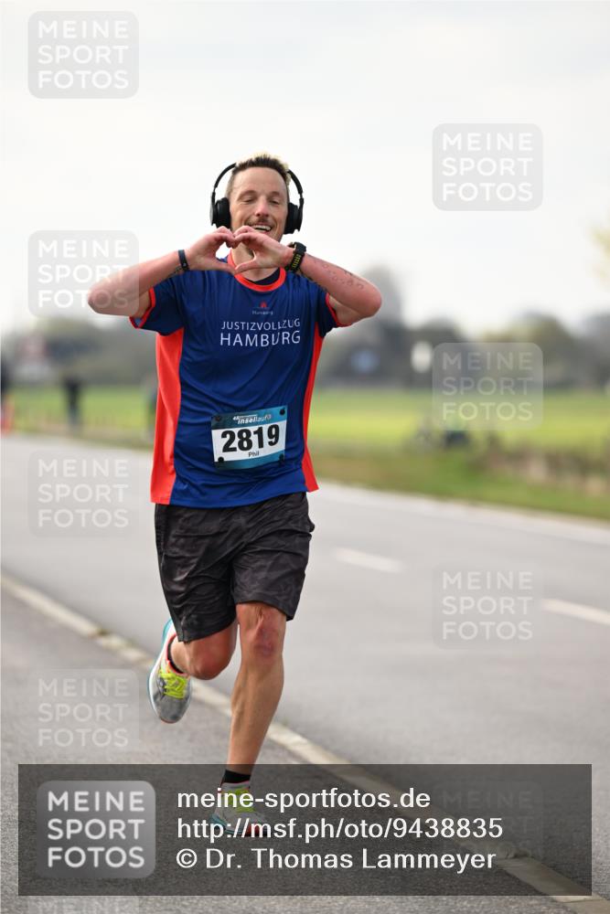12.04.2026 - 45. Internationalen Wilhelmsburger Insellauf Dr. Thomas Lammeyer http://msf.ph/oto/9438835 12.04.2026 09:56:09 Laufen 2819 meine-sportfotos.de