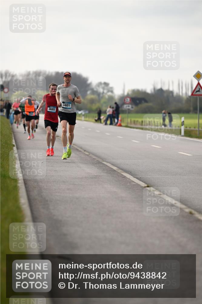 12.04.2026 - 45. Internationalen Wilhelmsburger Insellauf Dr. Thomas Lammeyer http://msf.ph/oto/9438842 12.04.2026 09:56:26 Laufen 3685, 3401 meine-sportfotos.de