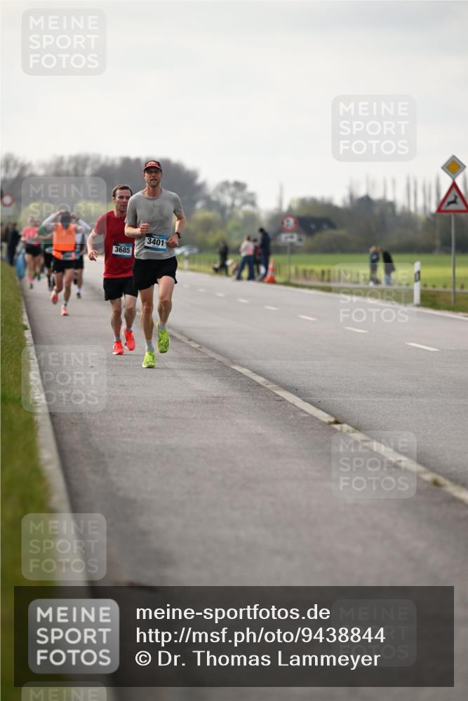 12.04.2026 - 45. Internationalen Wilhelmsburger Insellauf Dr. Thomas Lammeyer http://msf.ph/oto/9438844 12.04.2026 09:56:26 Laufen 3401, 3685 meine-sportfotos.de
