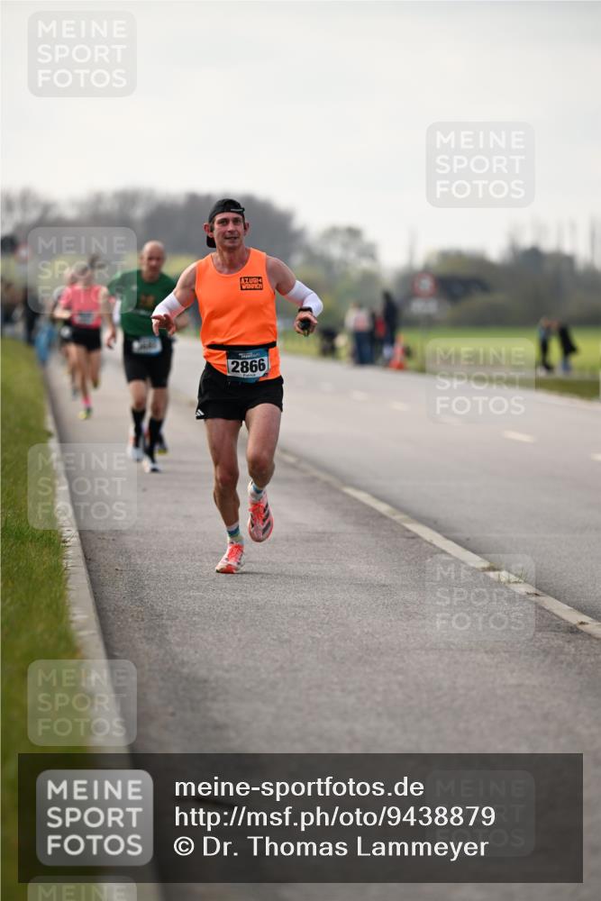 12.04.2026 - 45. Internationalen Wilhelmsburger Insellauf Dr. Thomas Lammeyer http://msf.ph/oto/9438879 12.04.2026 09:56:35 Laufen 2866 meine-sportfotos.de