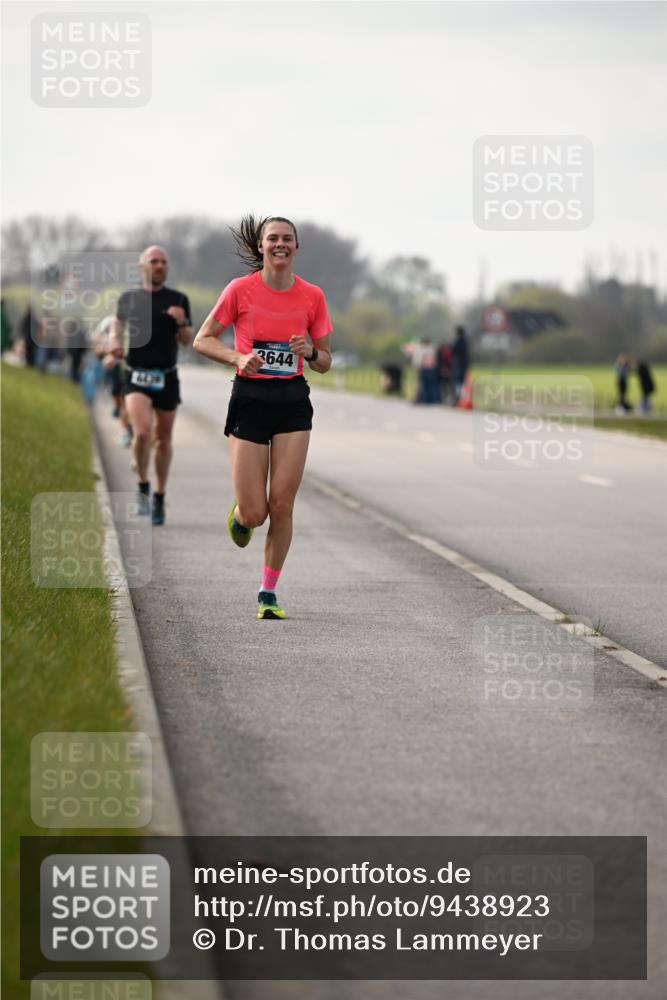 12.04.2026 - 45. Internationalen Wilhelmsburger Insellauf Dr. Thomas Lammeyer http://msf.ph/oto/9438923 12.04.2026 09:56:43 Laufen 6479, 3644 meine-sportfotos.de