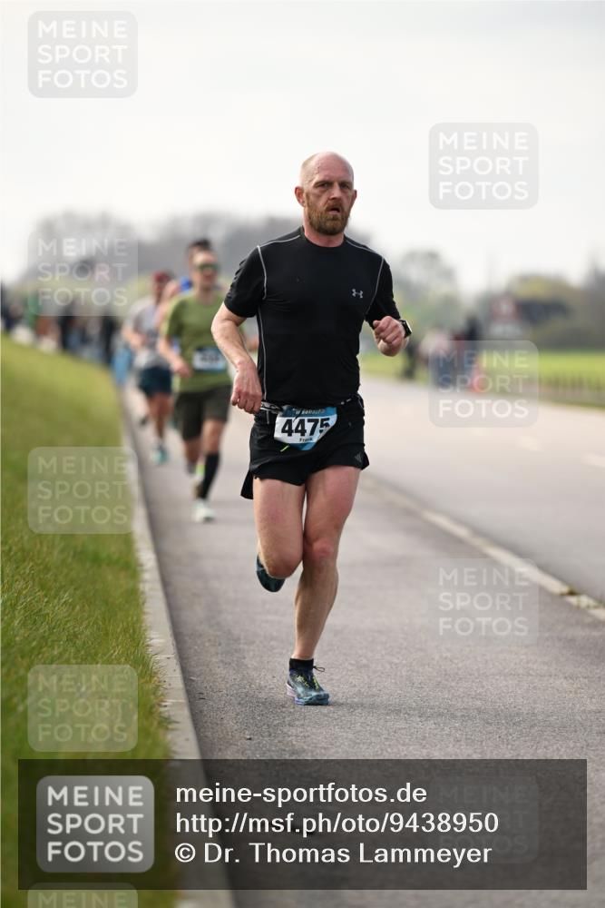 12.04.2026 - 45. Internationalen Wilhelmsburger Insellauf Dr. Thomas Lammeyer http://msf.ph/oto/9438950 12.04.2026 09:56:48 Laufen 4475 meine-sportfotos.de