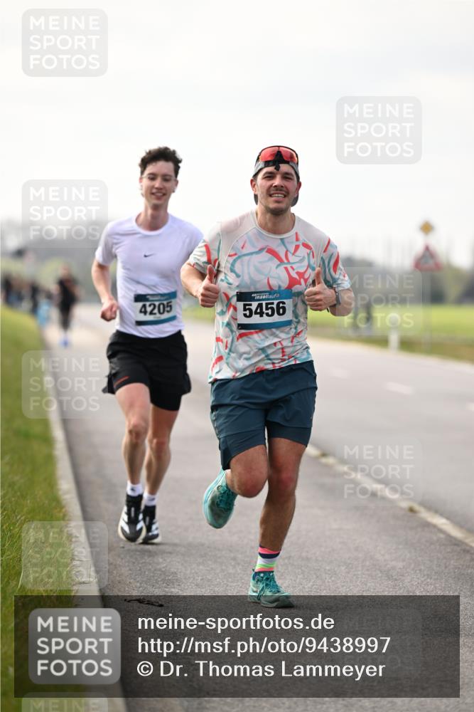 12.04.2026 - 45. Internationalen Wilhelmsburger Insellauf Dr. Thomas Lammeyer http://msf.ph/oto/9438997 12.04.2026 09:56:57 Laufen 4205, 5456 meine-sportfotos.de